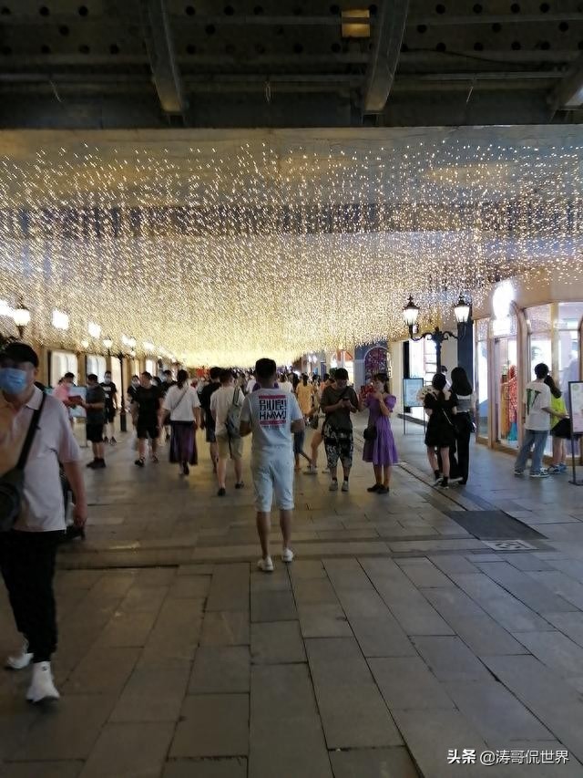 总投资500亿元的楚河汉街，你不来逛一逛吗？