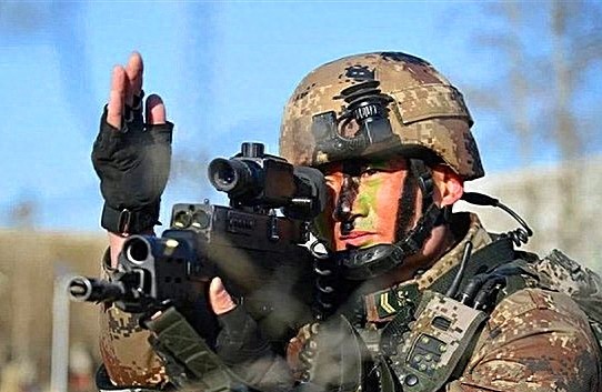 军事丨国产新型“战略步枪”，究竟能否大规模，猎装所有部队