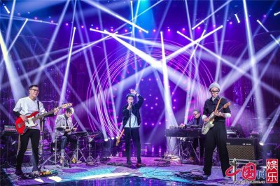 ​《歌手》2025逃跑计划携“扎心”新曲反攻