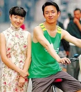​潘粤明与董洁：娱乐圈的爱恨情仇，一段过往云烟的深刻启示