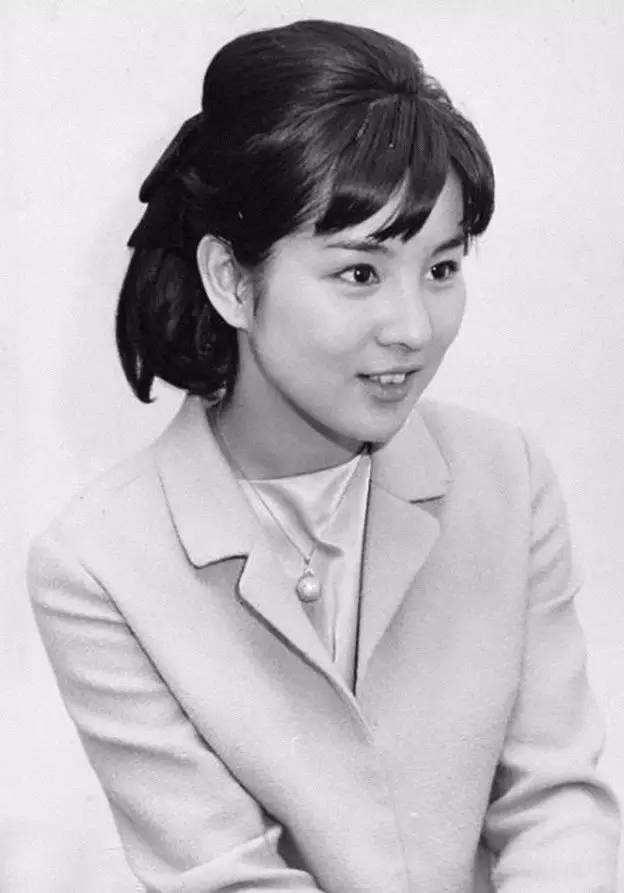 真正的川岛芳子漂亮吗（盘点日本十大美人）(33)