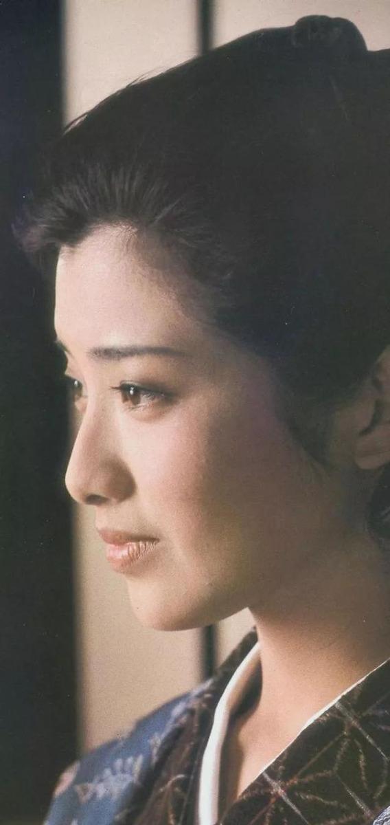 真正的川岛芳子漂亮吗（盘点日本十大美人）(37)