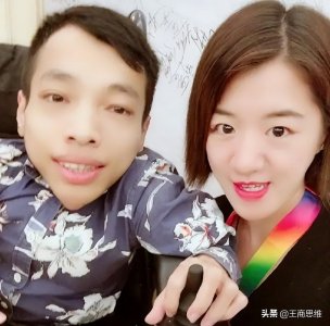 ​“袖珍总裁”李创利，16岁创业，资产高达3亿，娶美女秘书为妻