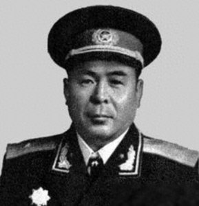 ​原创他讲一番话，收一俘虏兵！俘虏兵10年成旅长，17年一战威