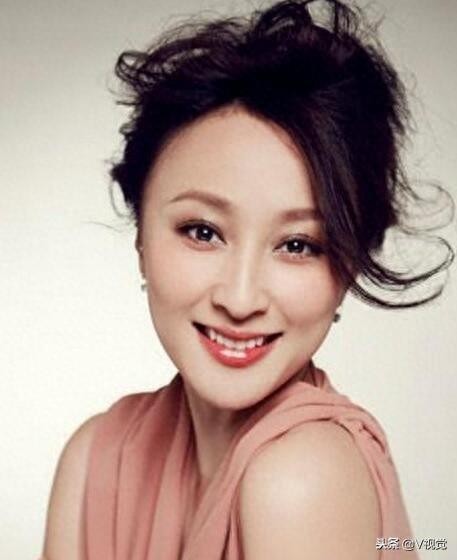 贾青、陈廷嘉、金一帆、何花等主演《战地狮吼》