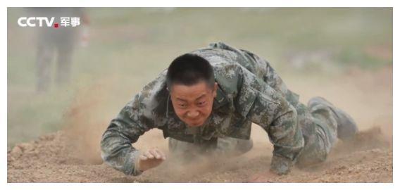 单身、帅哥、国际大奖、狙击手……他是“血狼劲旅”的传奇人物